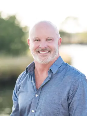 Photo of Wayne Lyons