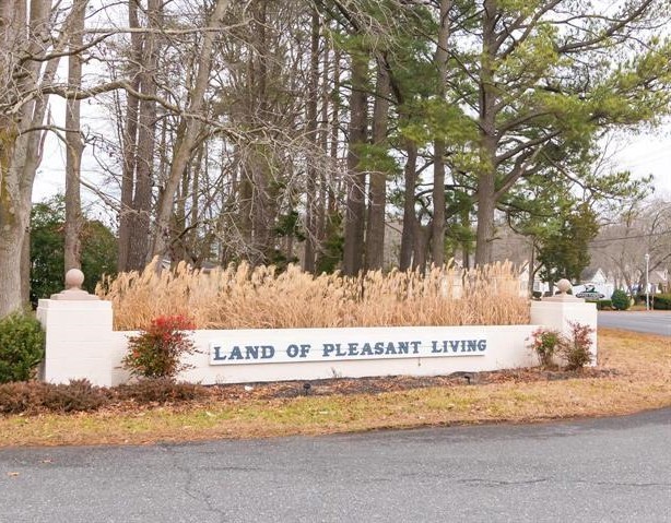 image of Land of Pleasant Living